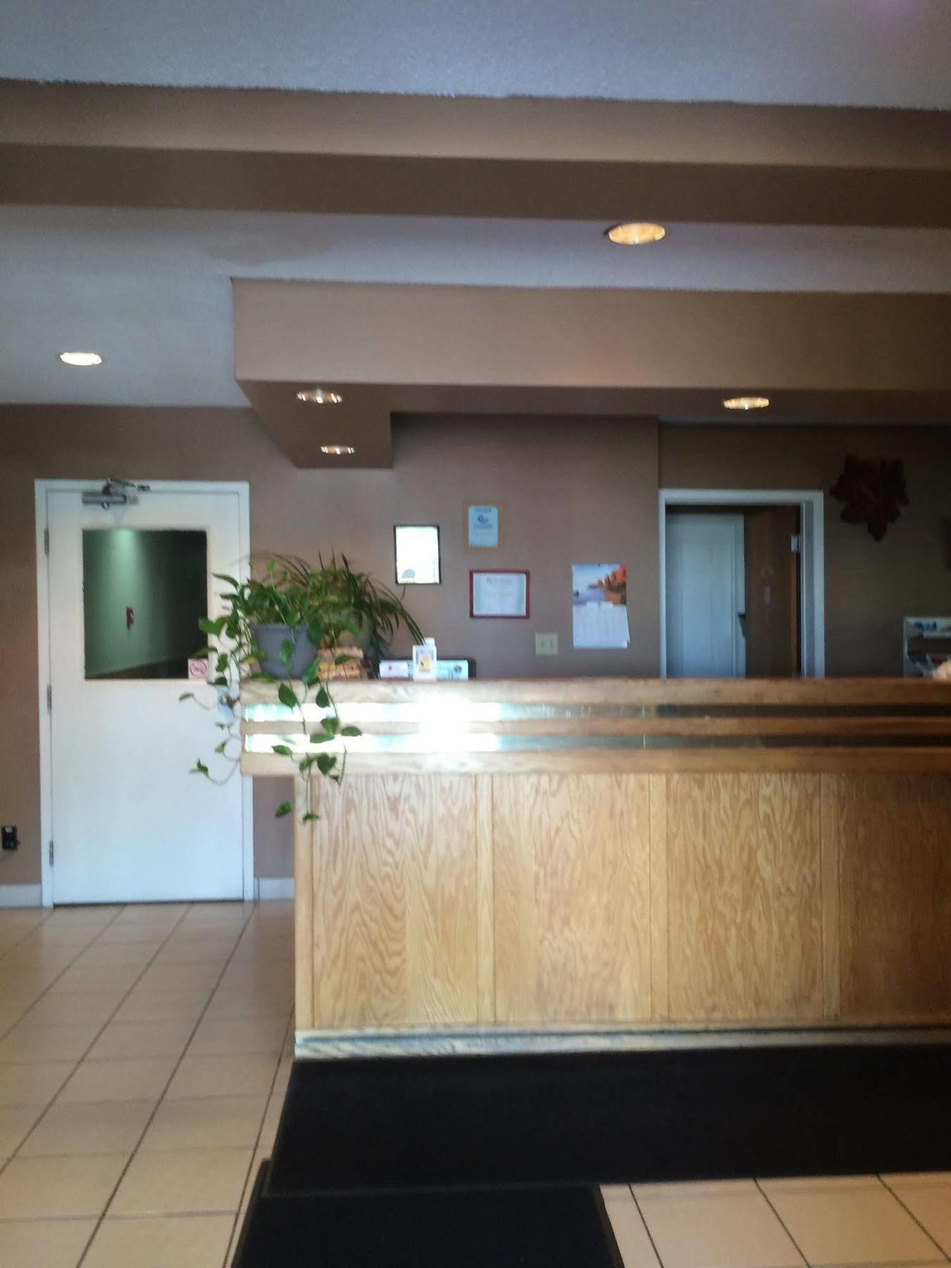 Canadian Motor Hotel Sault Ste. Marie Exteriör bild